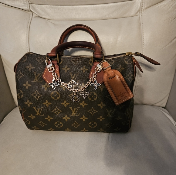 Authentic Louis Vuitton Speedy 25 Monogramed canvas HARD TO FIND ... with COA - Picture 3 of 13